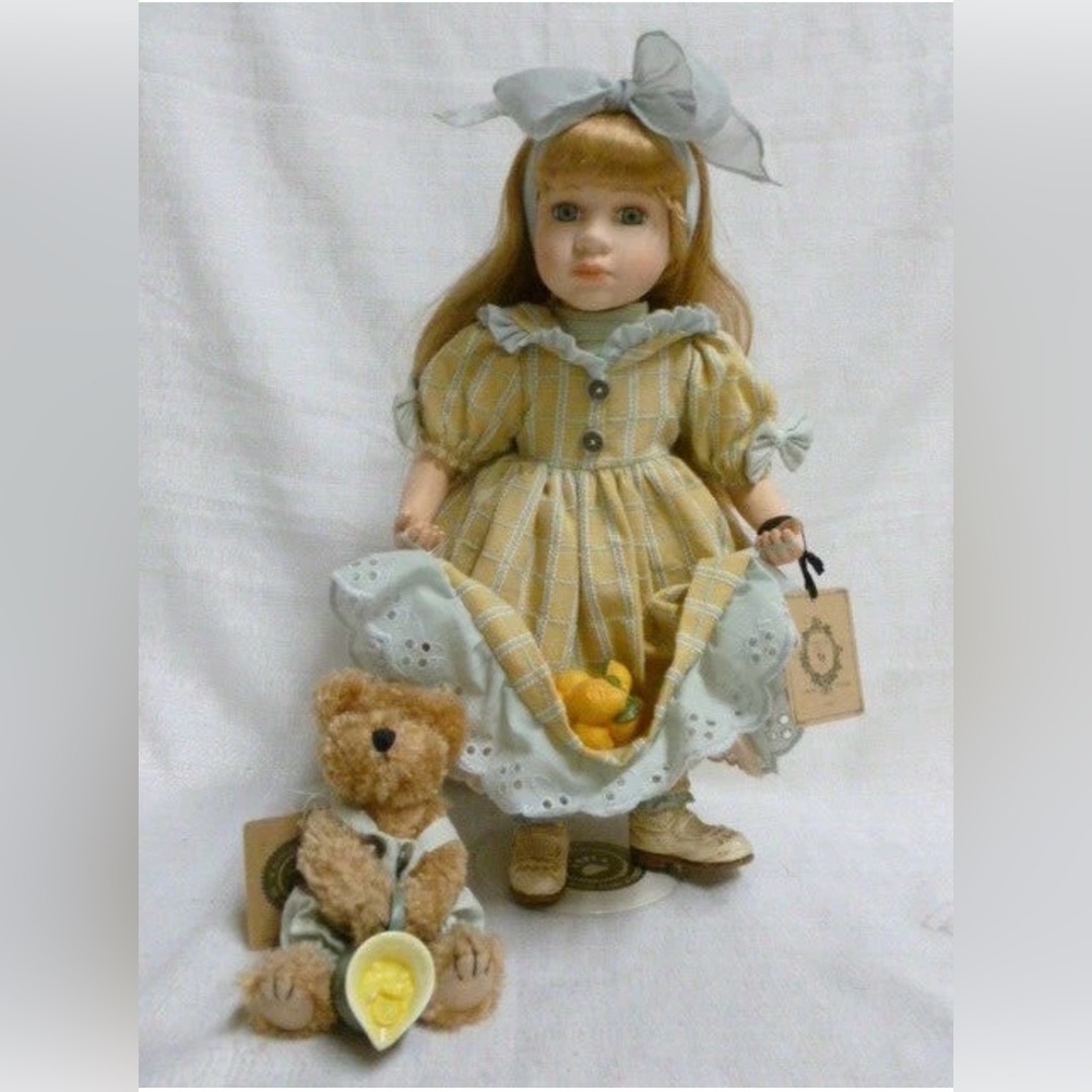 New vintage 1999 Boyds Bear, Yesterdays Child, Erin